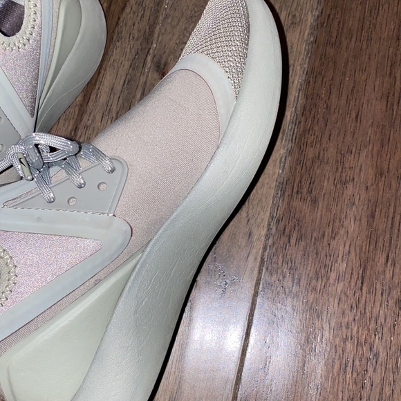 Nike Sneakers - Picture 3 of 5